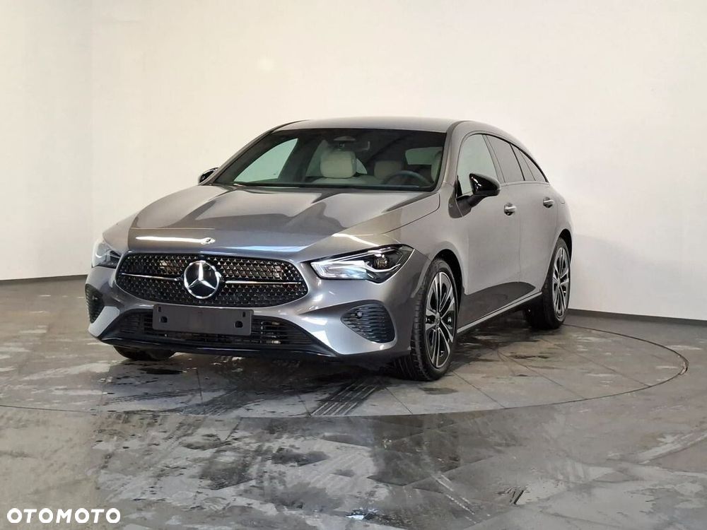 Mercedes-Benz CLA 200 Progressive 7G-DCT - 13