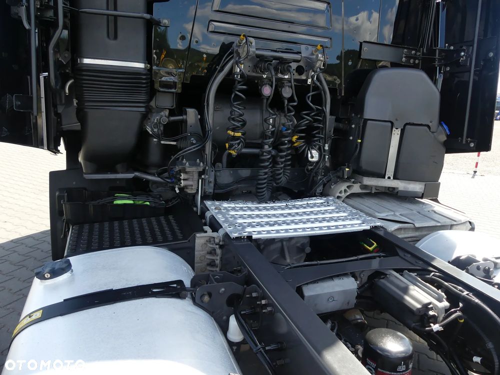 Renault T440 13L / EURO 6 / LOW DECK / HIGH CAB / AUTOMAT / - 19