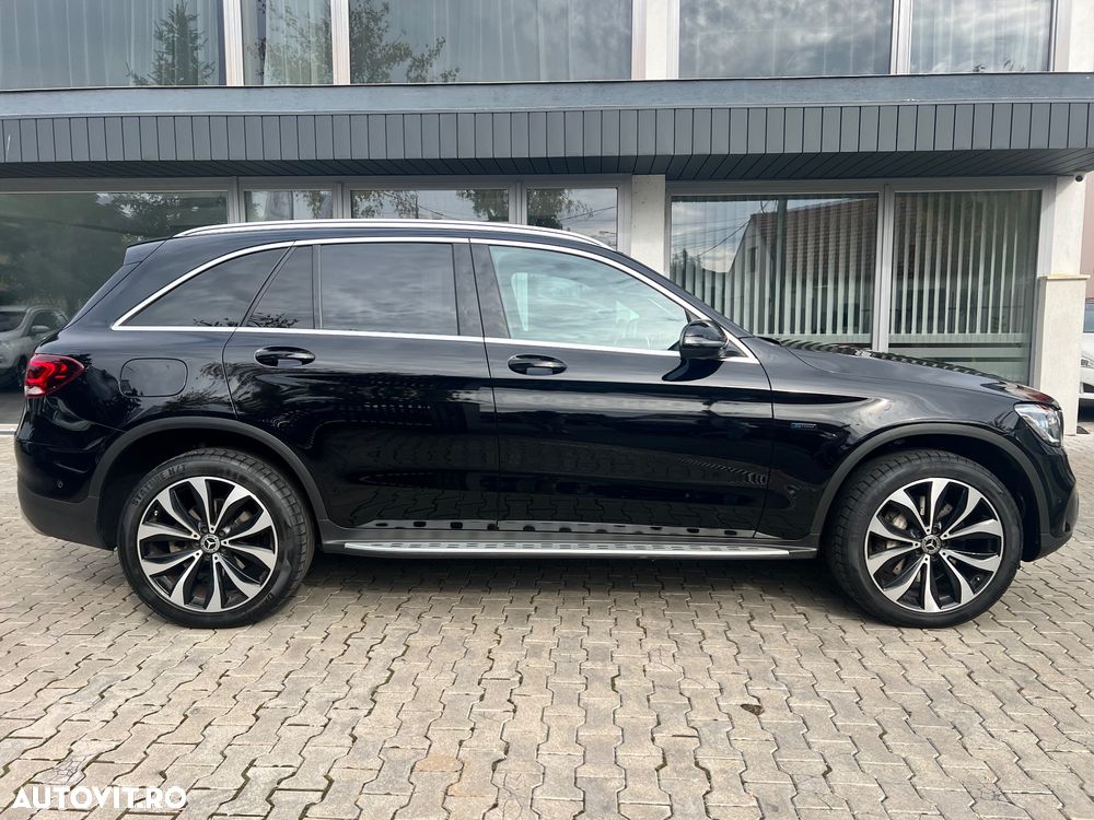Mercedes-Benz GLC 300 de 4Matic 9G-TRONIC AMG Line Plus - 2