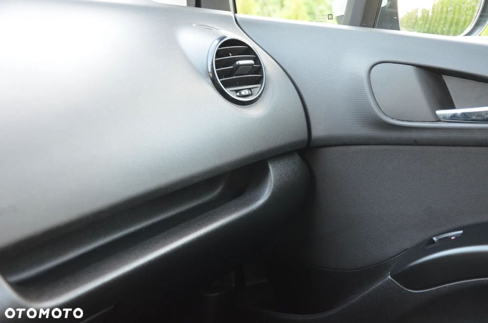 Opel Meriva 1.4 Style - 32