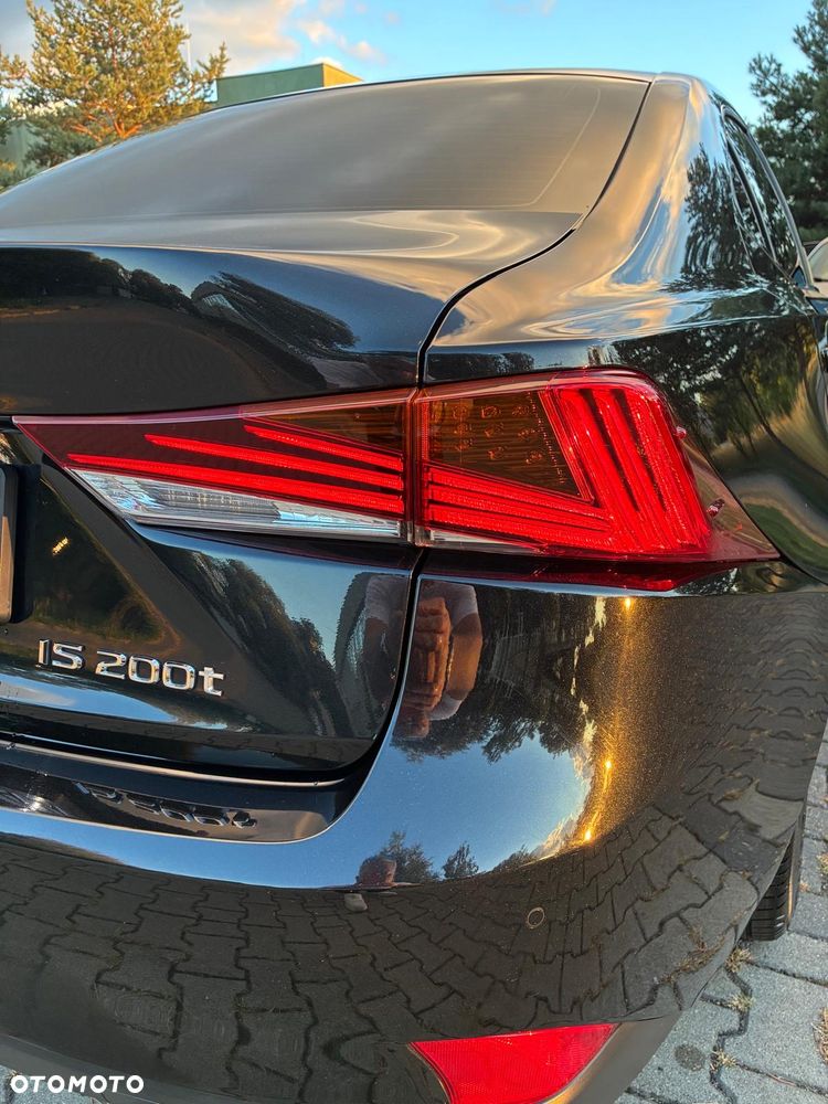 Lexus IS 200t Elegance - 14