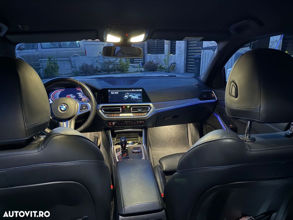BMW Seria 3 320d Aut. M Sport - 12
