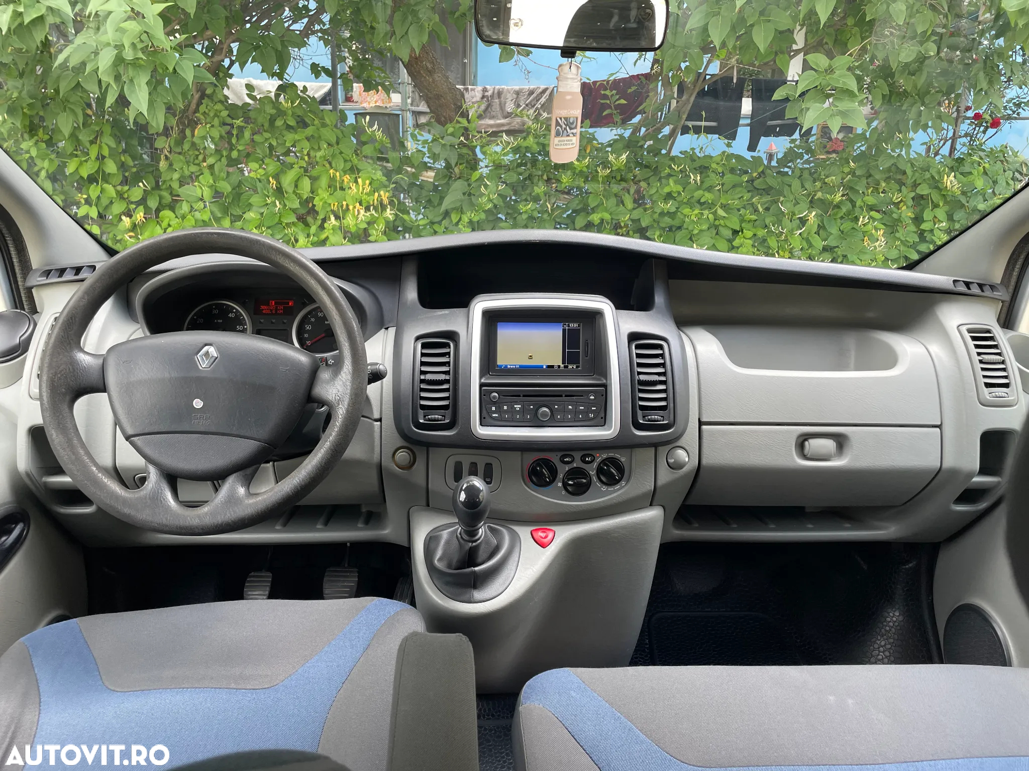 Renault Trafic 2.0 dCi 115 Passenger Expression - 8