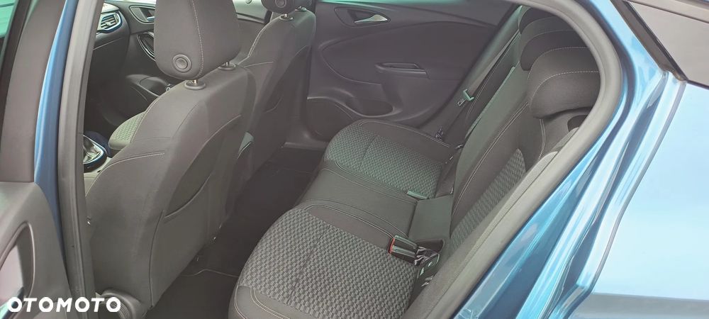 Opel Astra 1.4 Turbo Business - 14