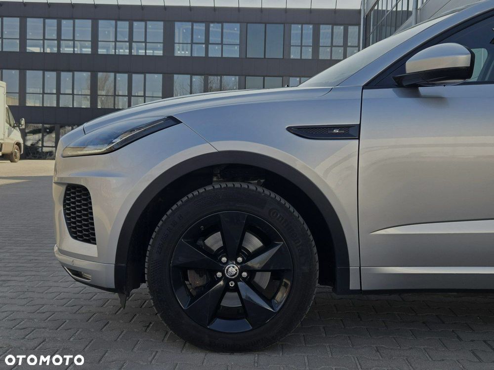 Jaguar E-Pace - 12