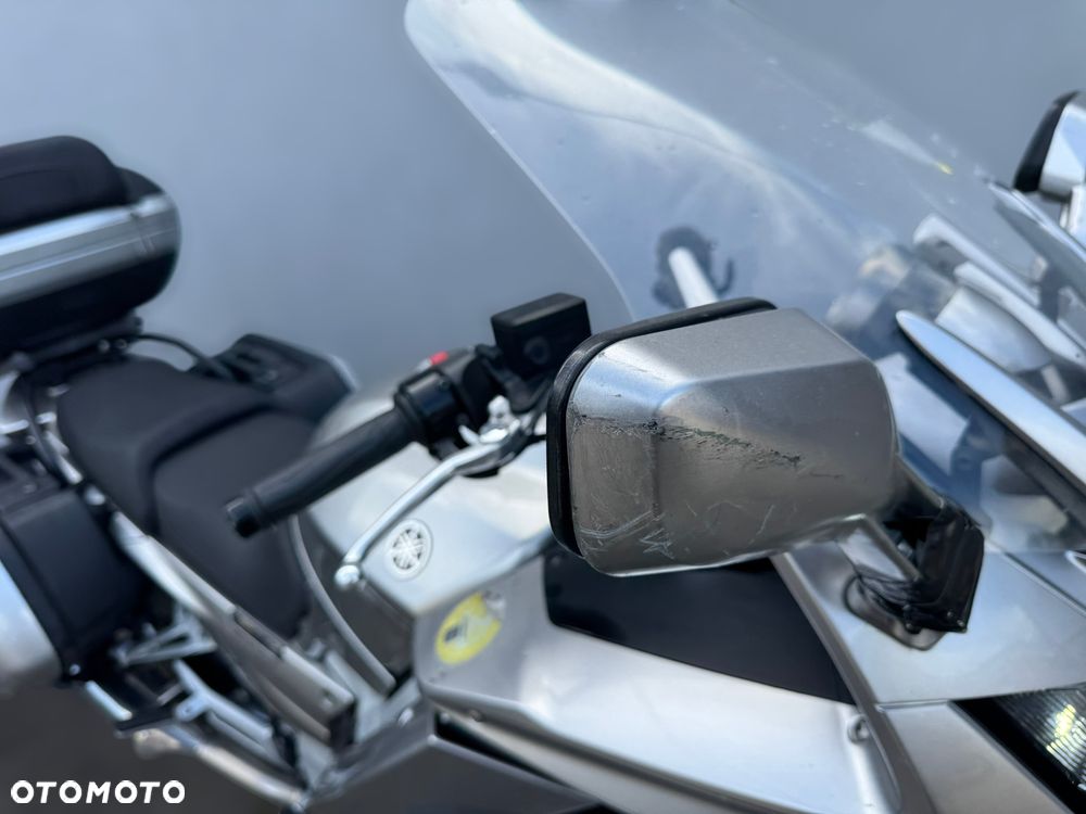 Yamaha FJR - 9