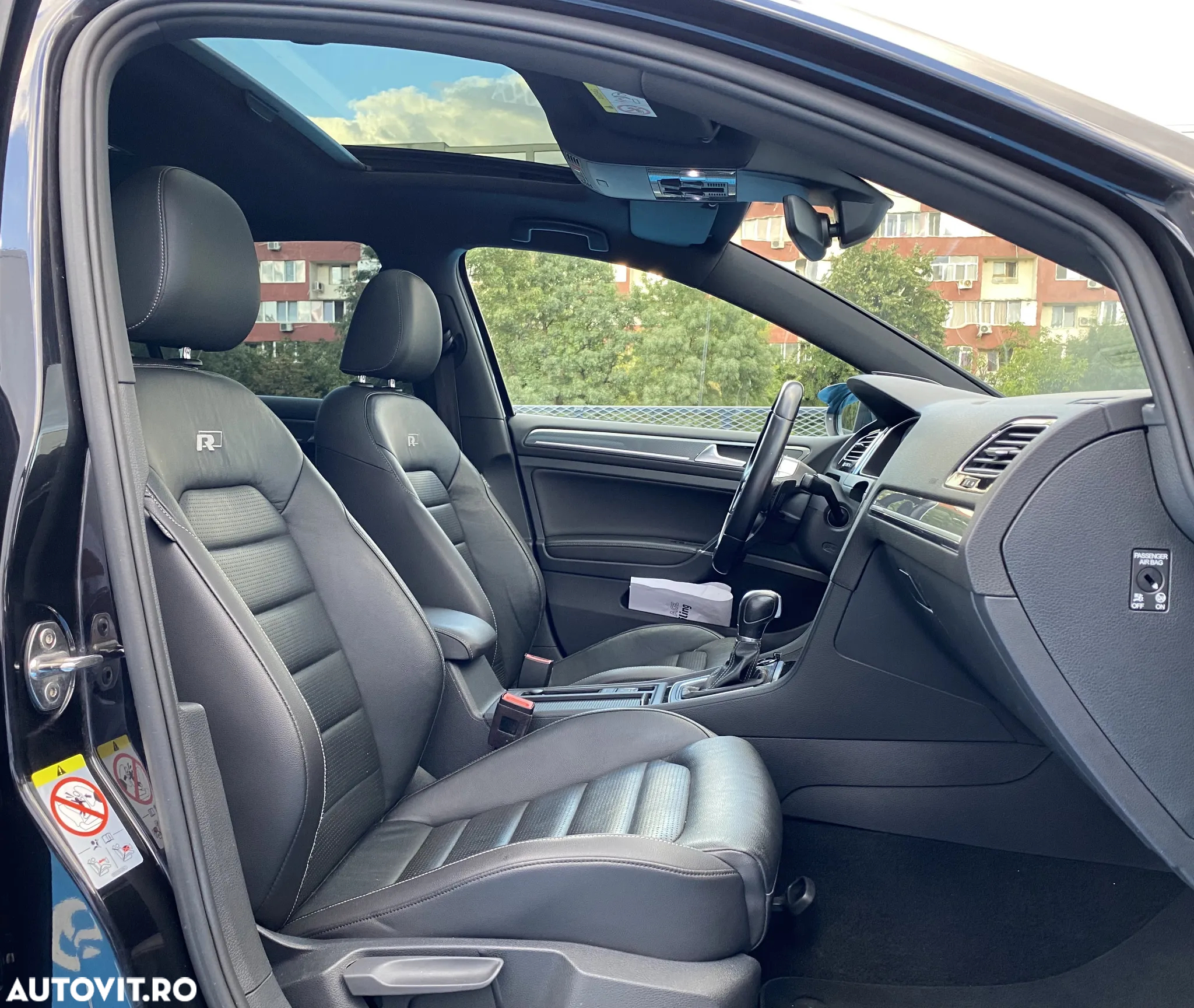 Volkswagen Golf 1.5 eTSI OPF DSG R-Line - 19