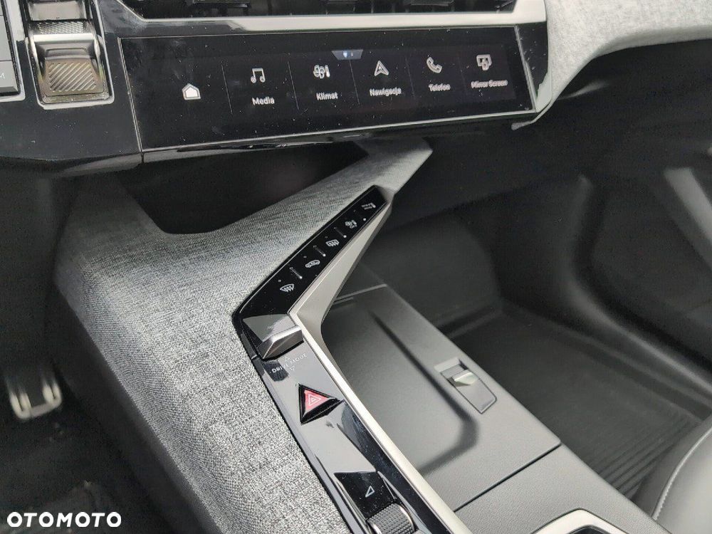 Peugeot 5008 1.2 PureTech mHEV GT S&S e-DCS6 - 15