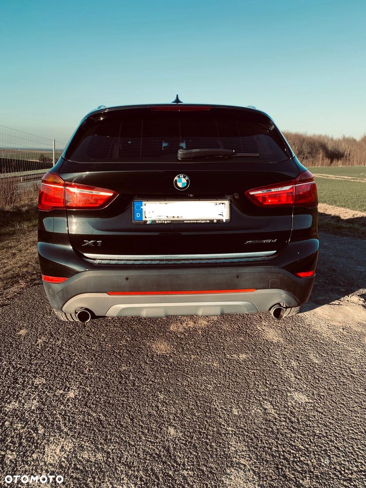 BMW X1 xDrive18d - 23