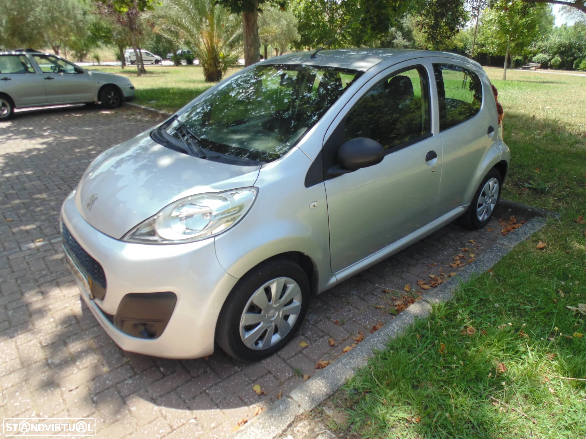 Peugeot 107 1.0 Active - 2