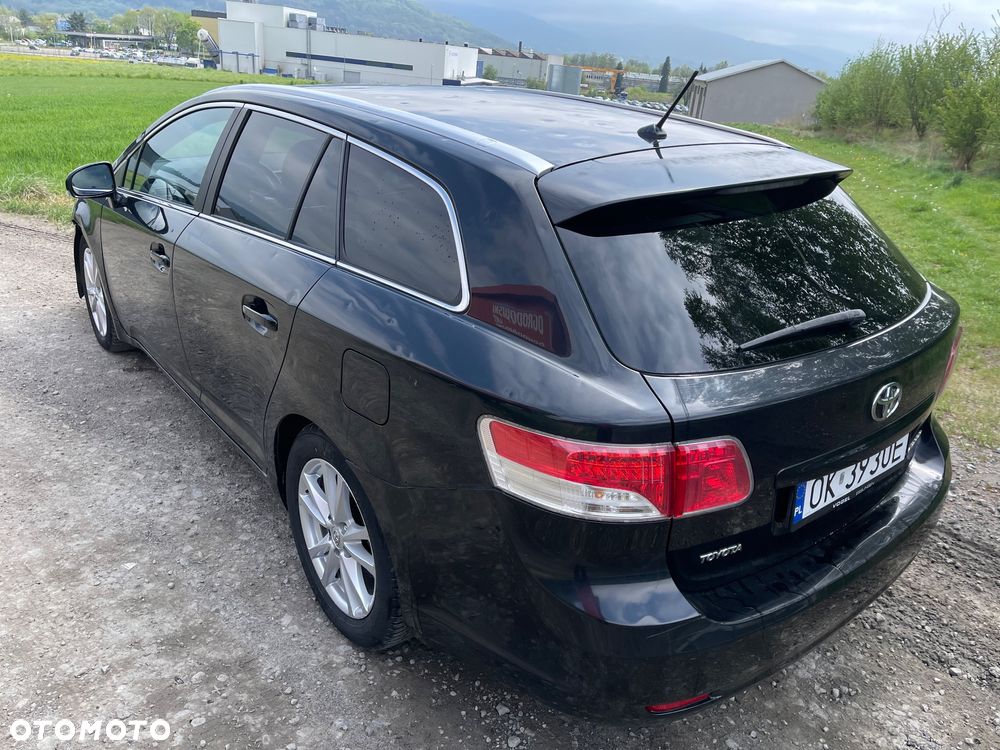 Toyota Avensis 2.2 D-4D Sol Plus NAVI - 8