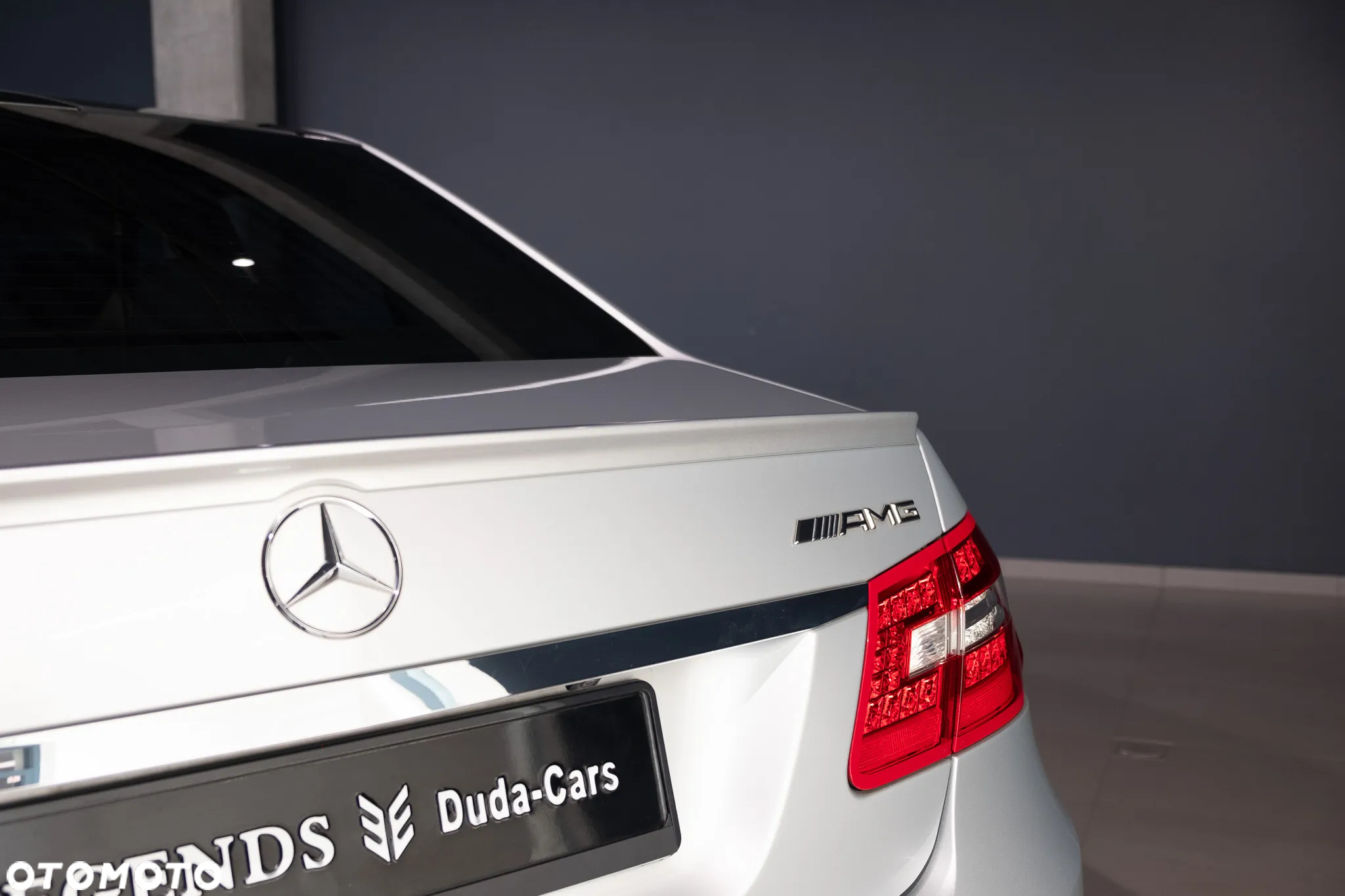 Mercedes-Benz Klasa E 63 AMG - 18