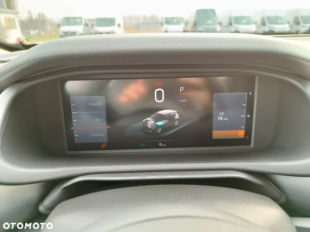 Jeep Avenger 1.2 T3 mHEV Altitude FWD eDCT6 - 19