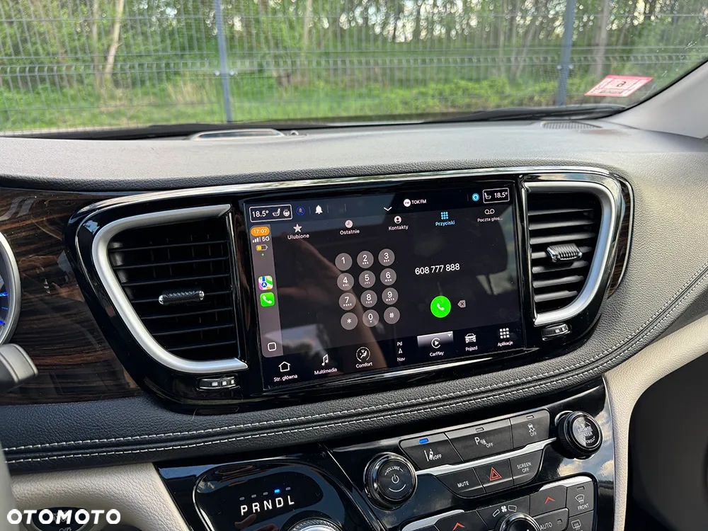 Chrysler Pacifica - 35