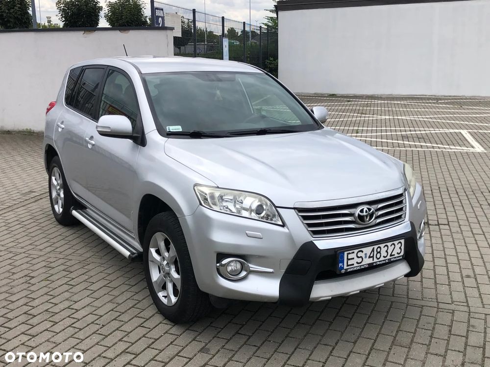 Toyota RAV4 - 6