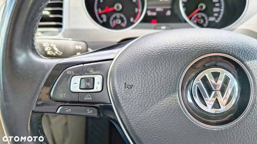 Volkswagen Golf Sportsvan - 15