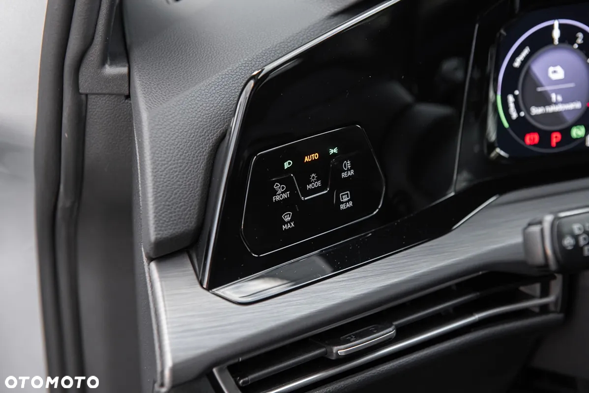 Volkswagen Golf VIII 1.4 TSI Plug-In Hybrid Style DSG - 18