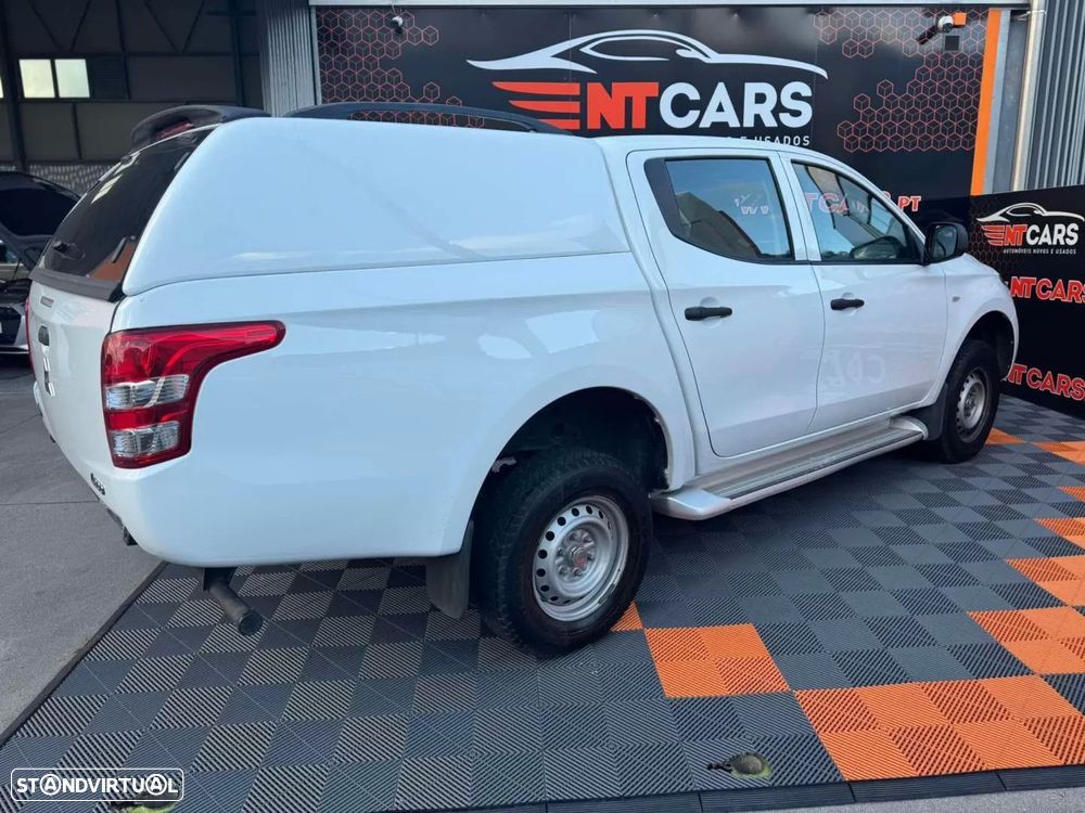 Mitsubishi L200 2.4 DI-D CD Invite 4WD - 2