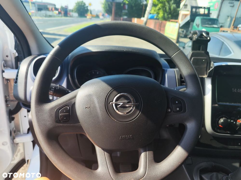 Opel Vivaro - 15