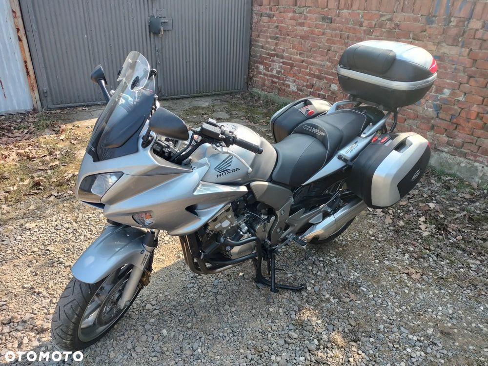 Honda CBF - 1