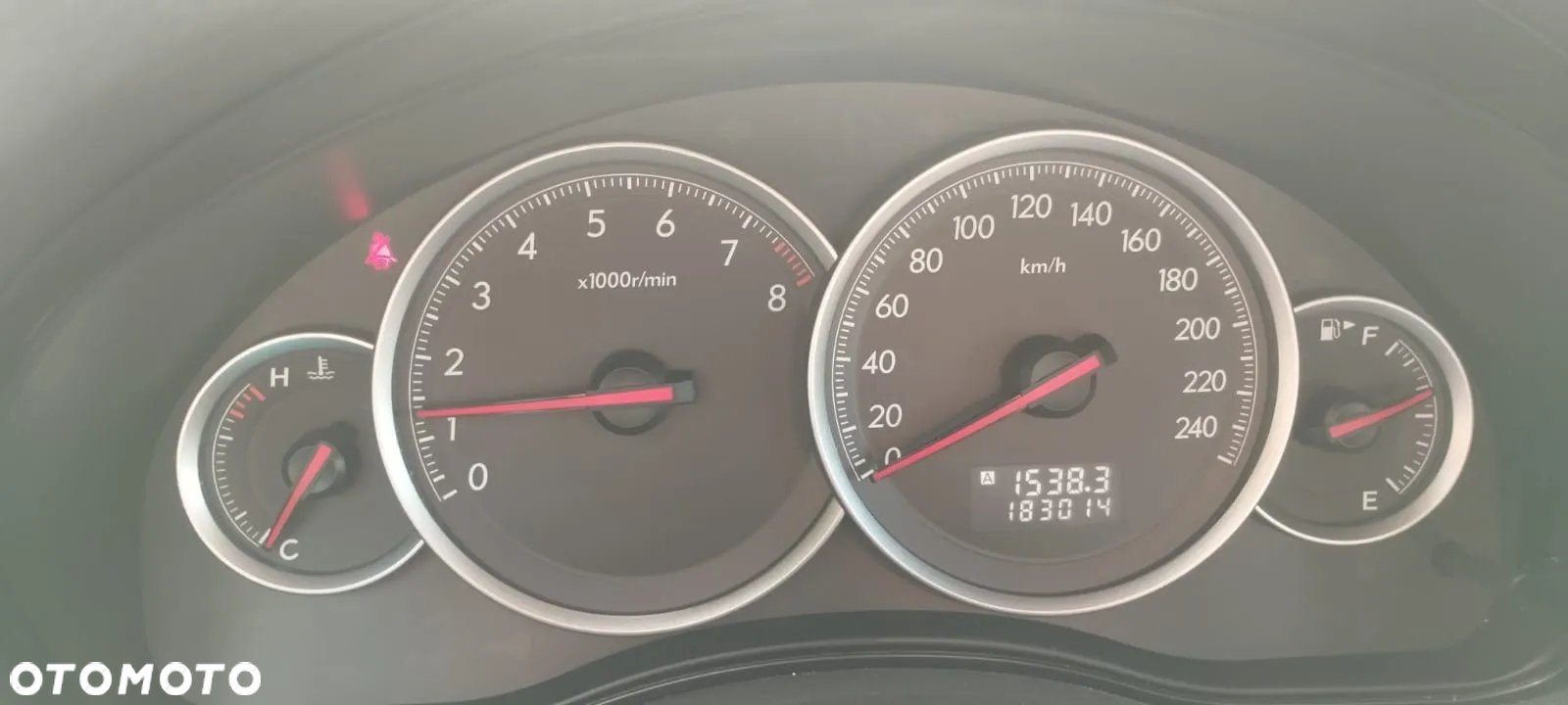 Subaru Legacy - 12