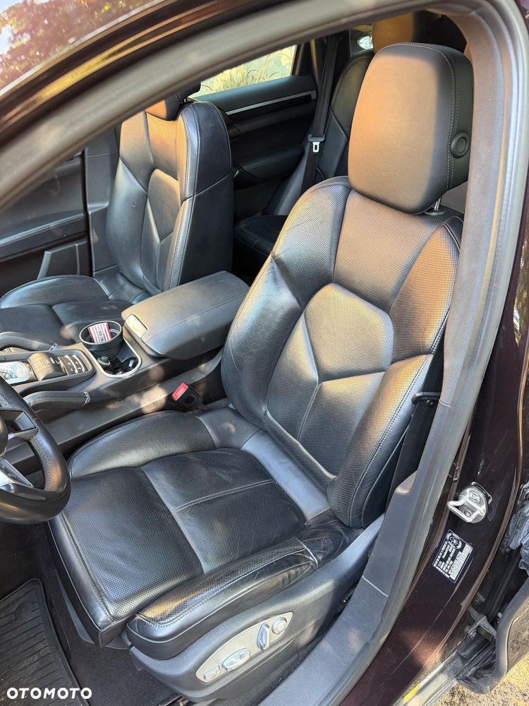Porsche Cayenne - 19