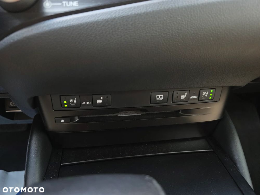 Lexus ES 300h Prestige - 20