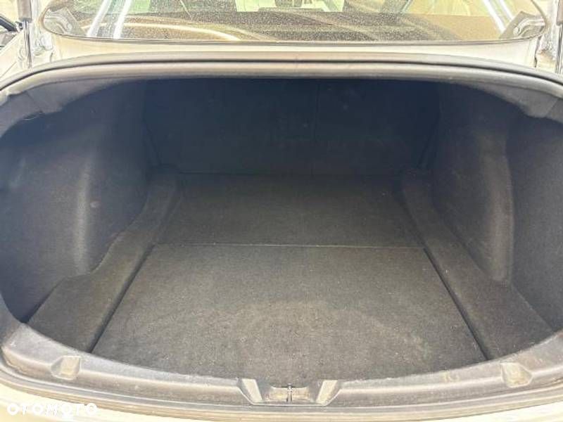 Tesla Model 3 Langstreckenbatterie Allradantrieb Dual Motor - 8