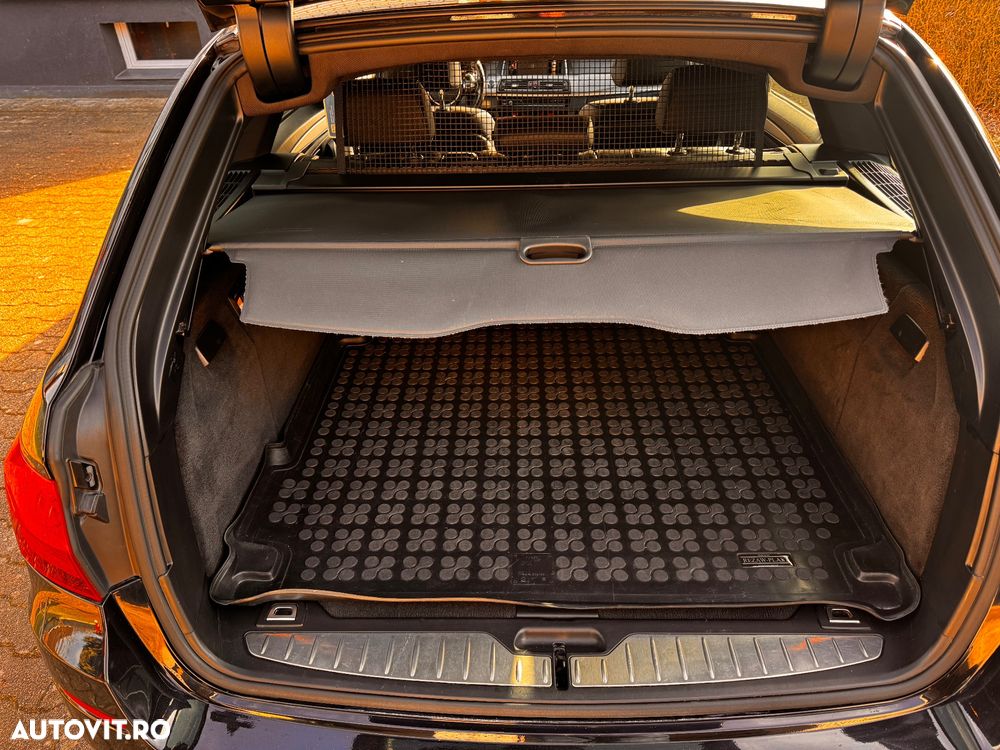 BMW Seria 5 520d Aut. M Sport Edition - 14