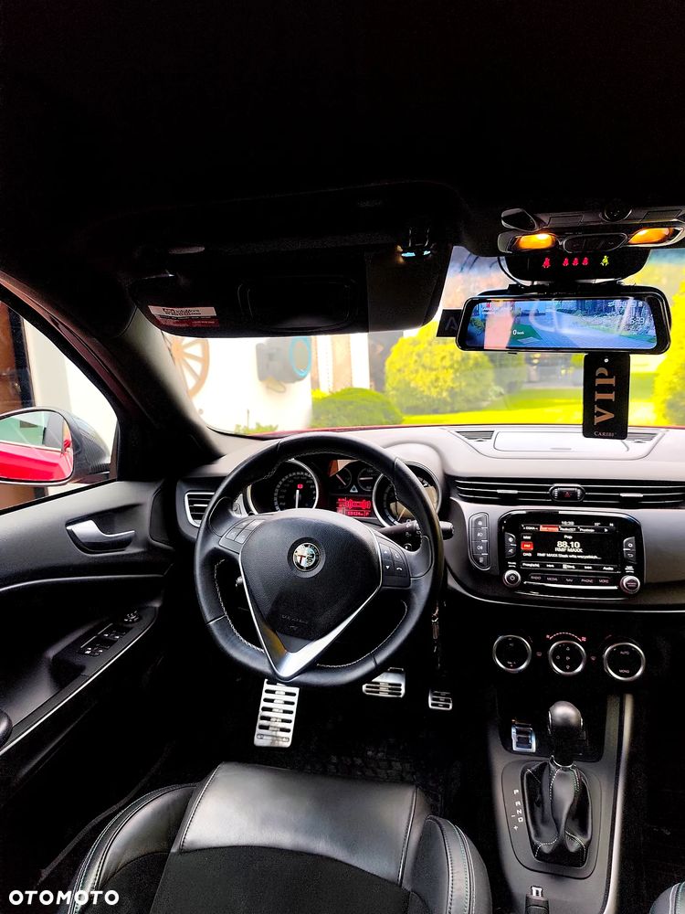 Alfa Romeo Giulietta 1750 TBi QV TCT - 8