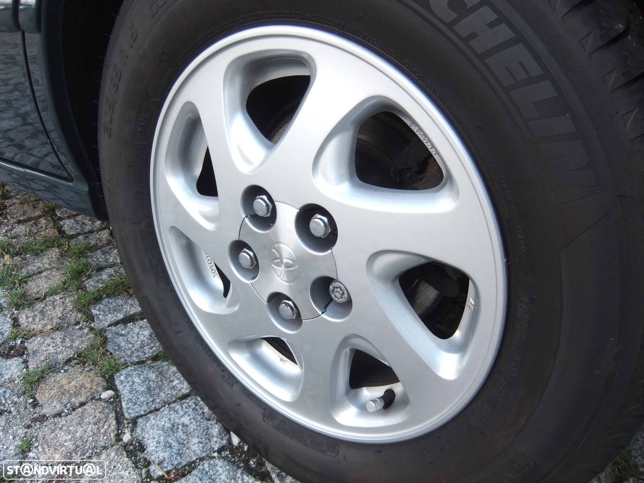 Toyota Camry 2.2 GL - 6