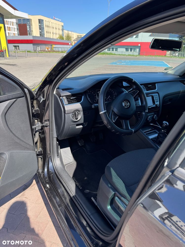 Skoda Octavia 1.6 TDI Ambition - 8