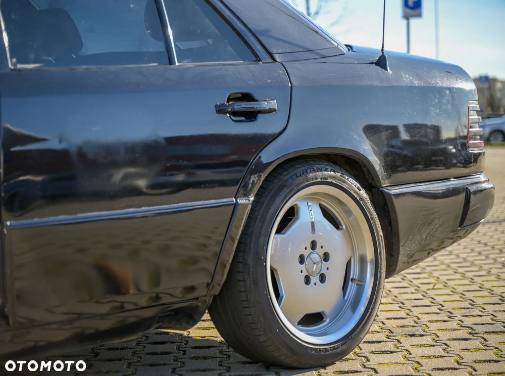 Mercedes-Benz W124 (1984-1993) - 17
