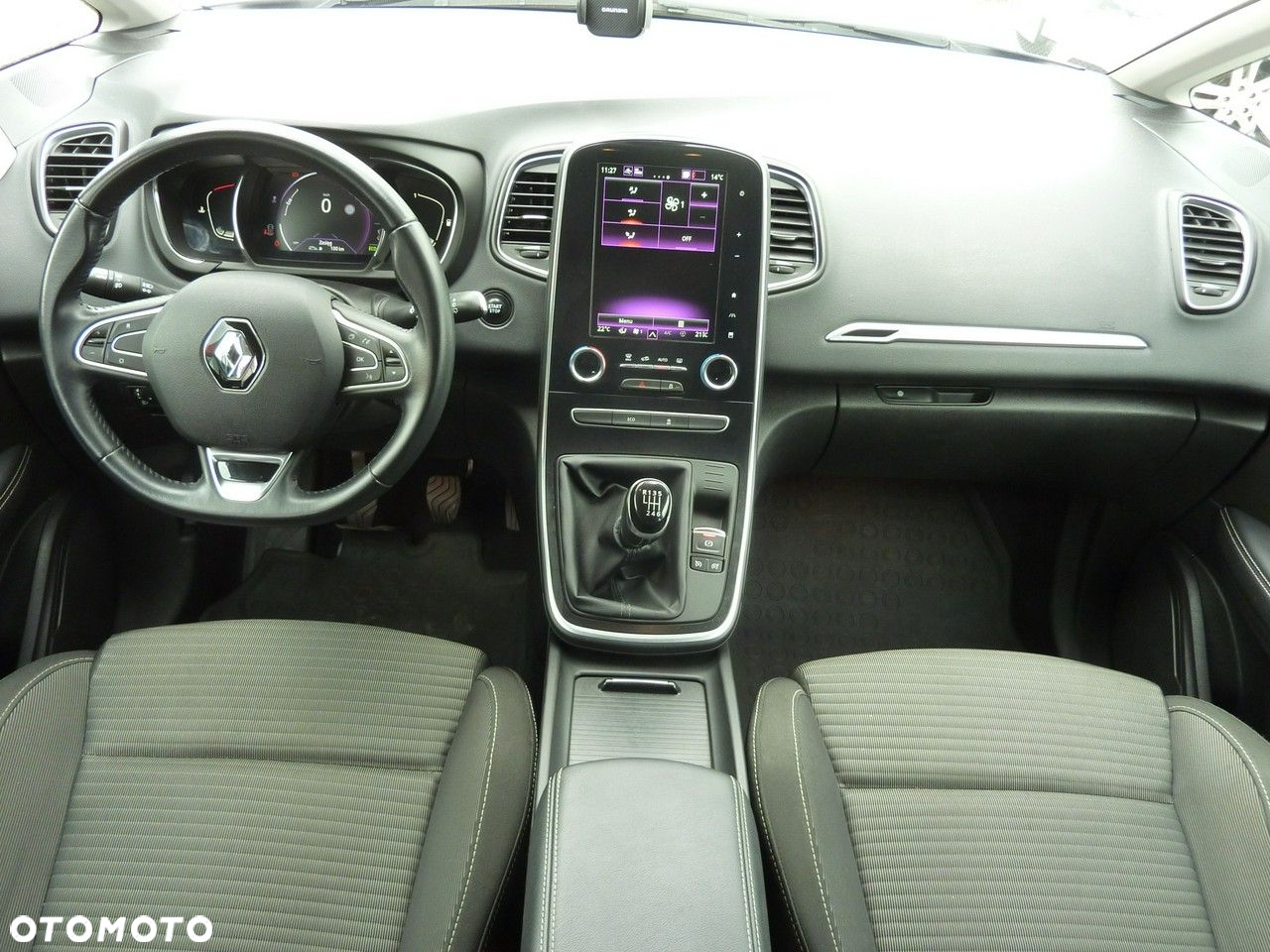 Renault Grand Scenic - 23