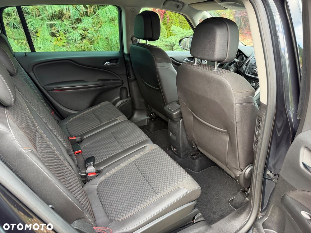 Opel Zafira 1.4 Turbo Active - 12