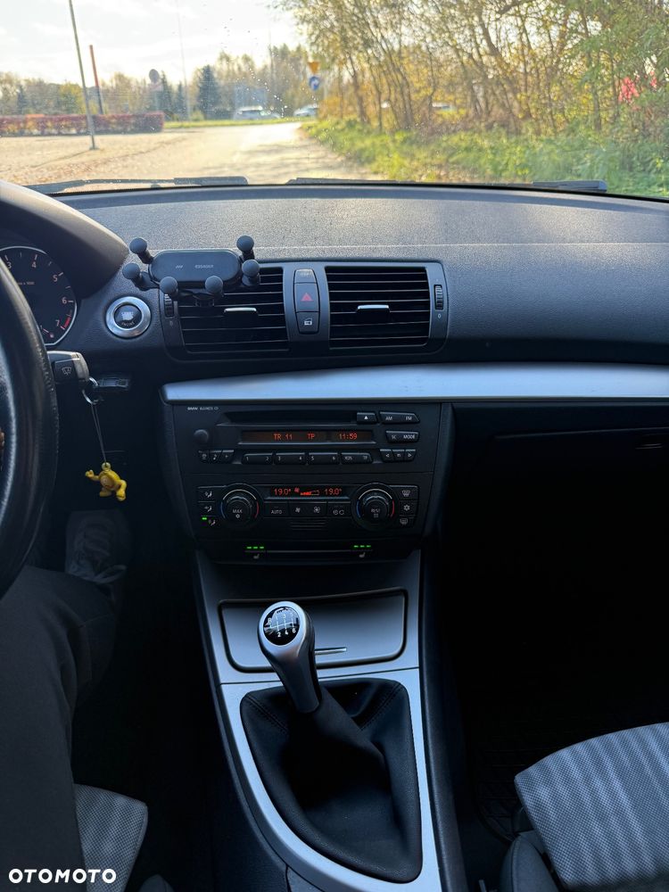BMW Seria 1 120i - 7