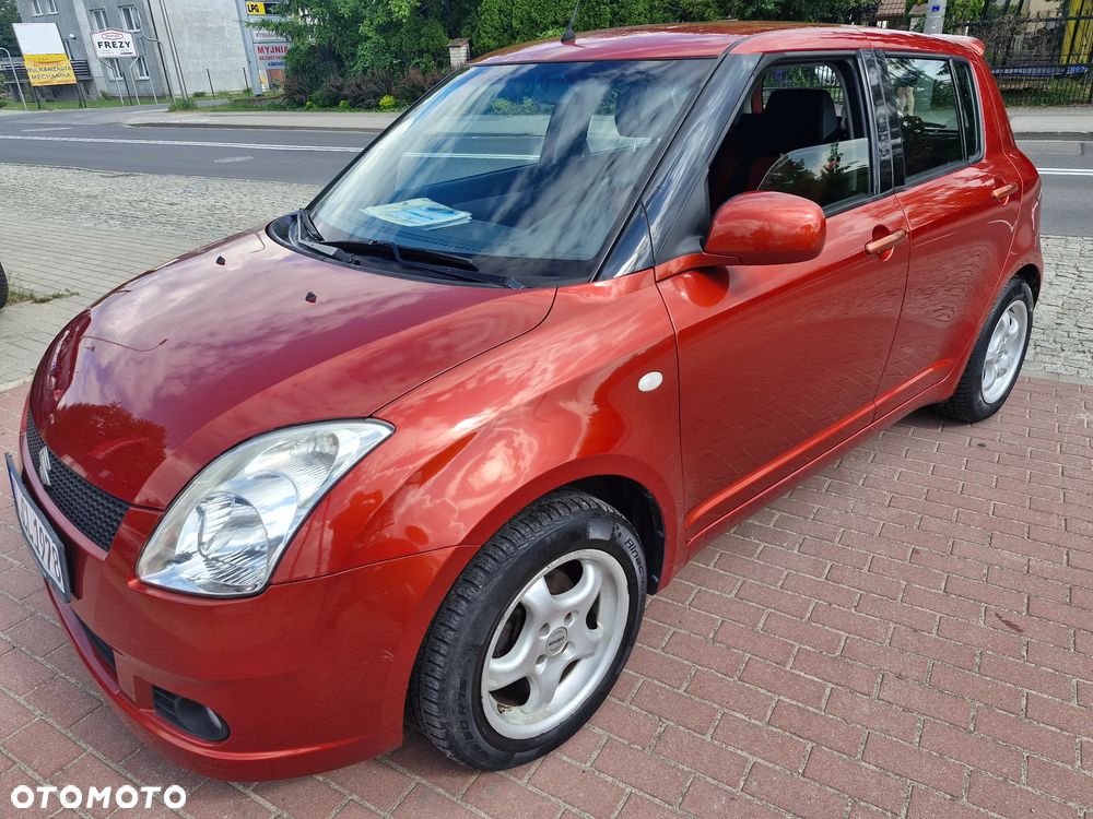 Suzuki Swift - 1