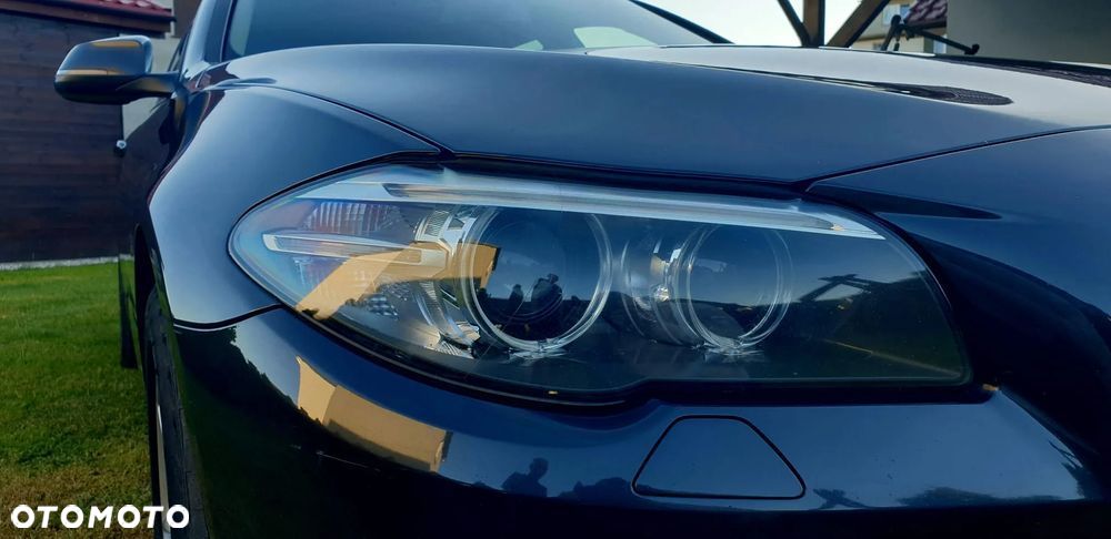BMW Seria 5 518d - 22