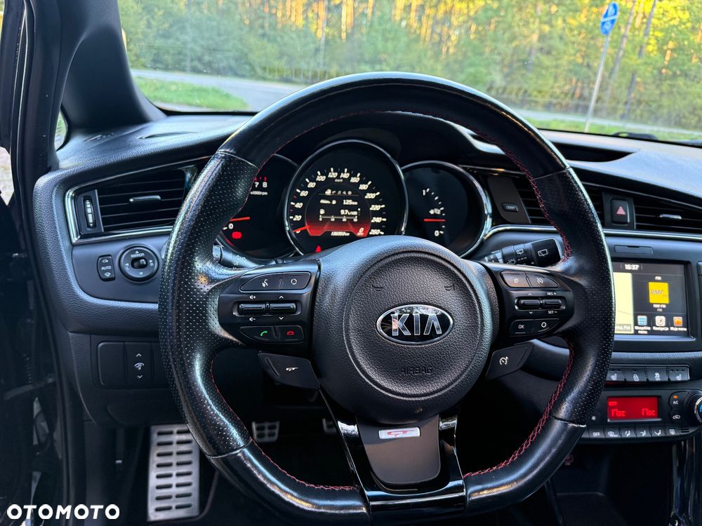 Kia Ceed 1.6 T-GDI GT-Track - 12