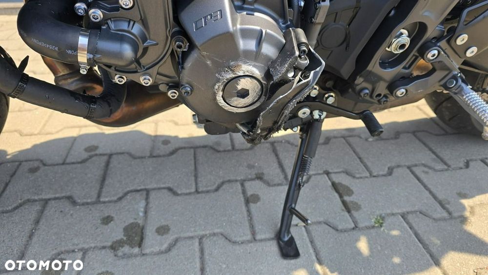 Yamaha MT - 21