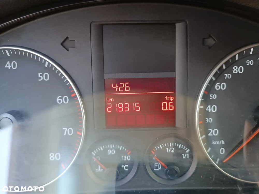 Volkswagen Golf - 15