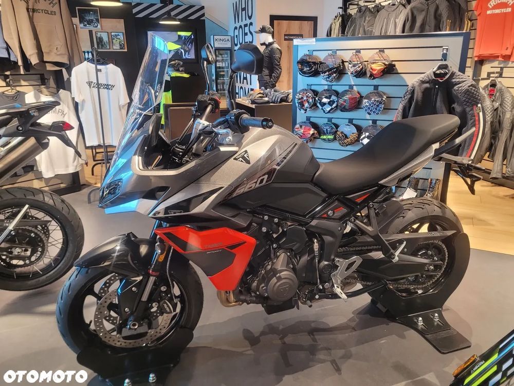 Triumph Tiger - 5