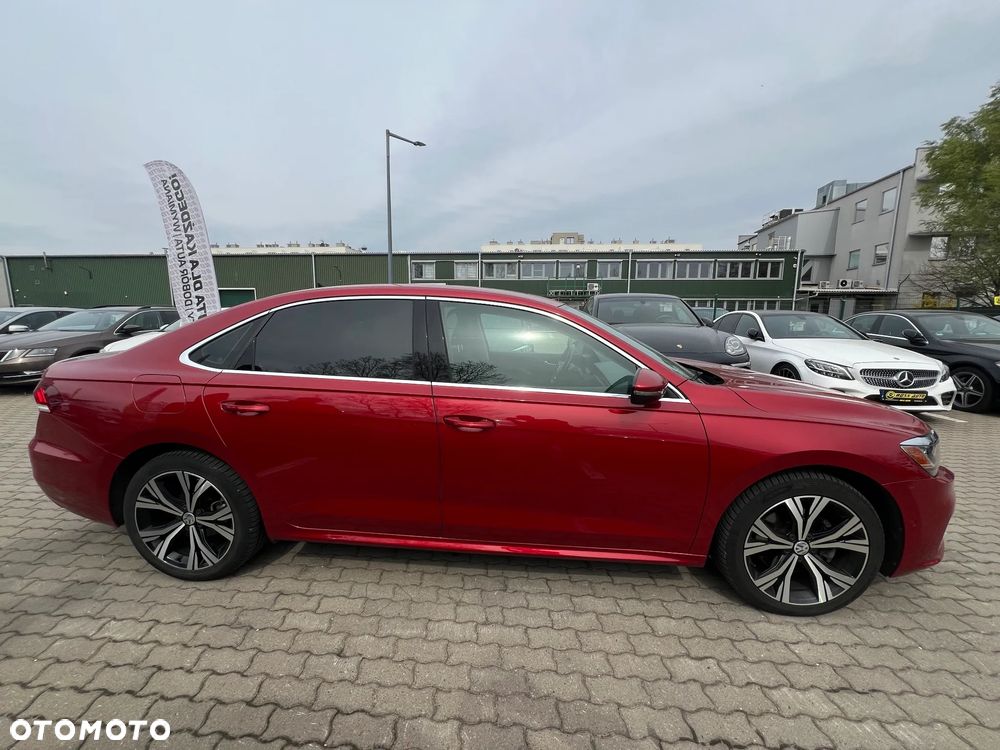 Volkswagen Passat - 10