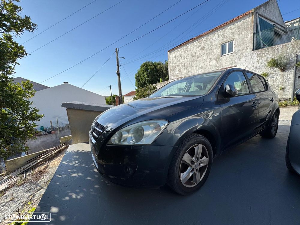 Kia Ceed - 1