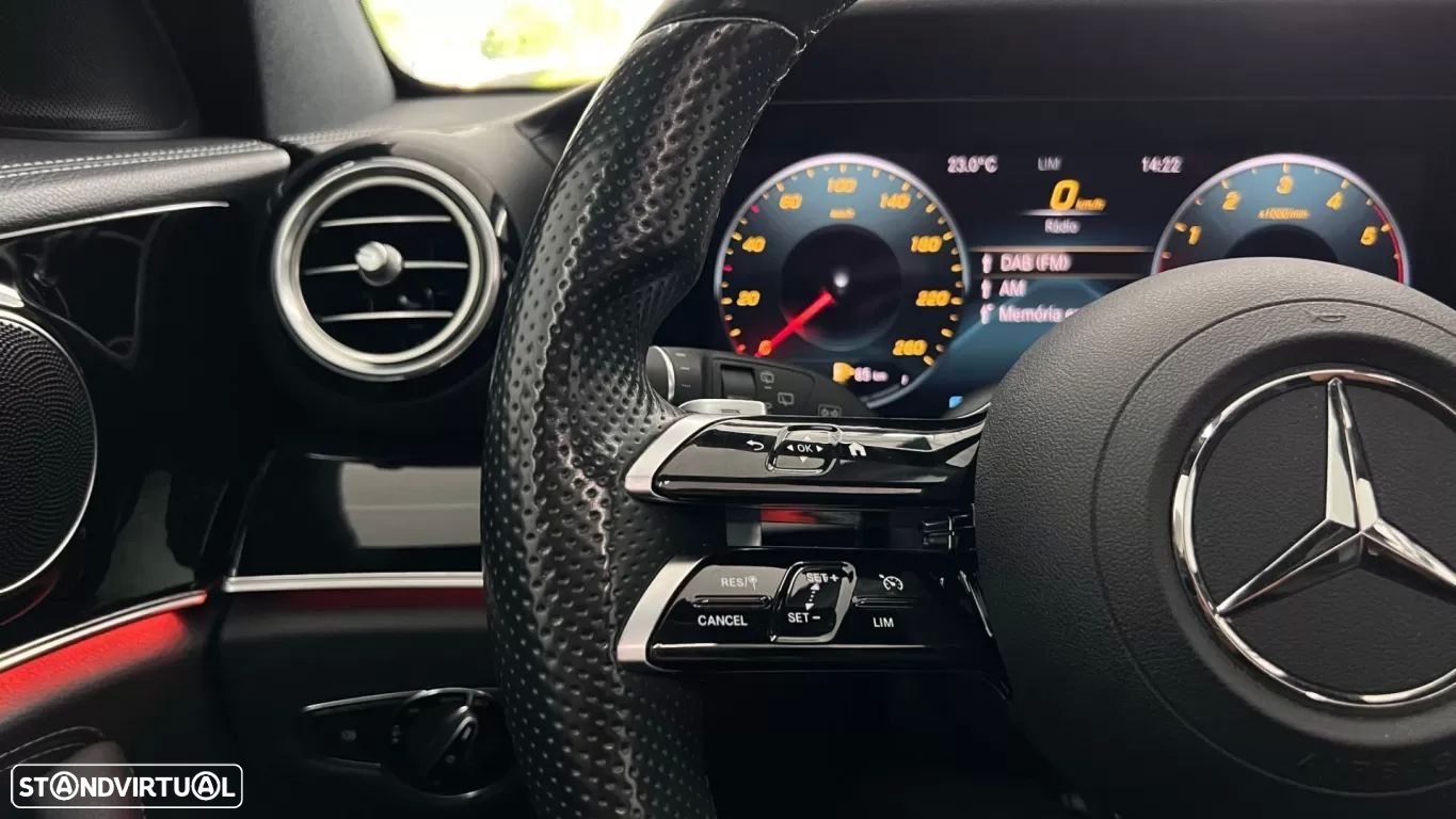 Mercedes-Benz E 300 de AMG Line - 18