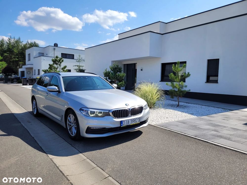 BMW Seria 5 530d xDrive - 4