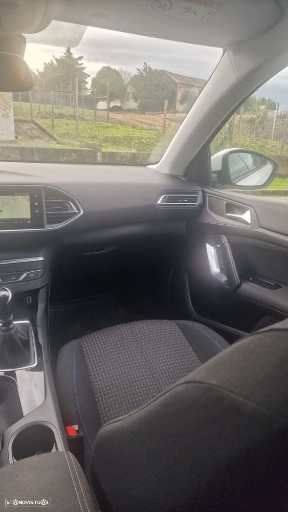 Peugeot 308 1.5 BlueHDi Style - 18