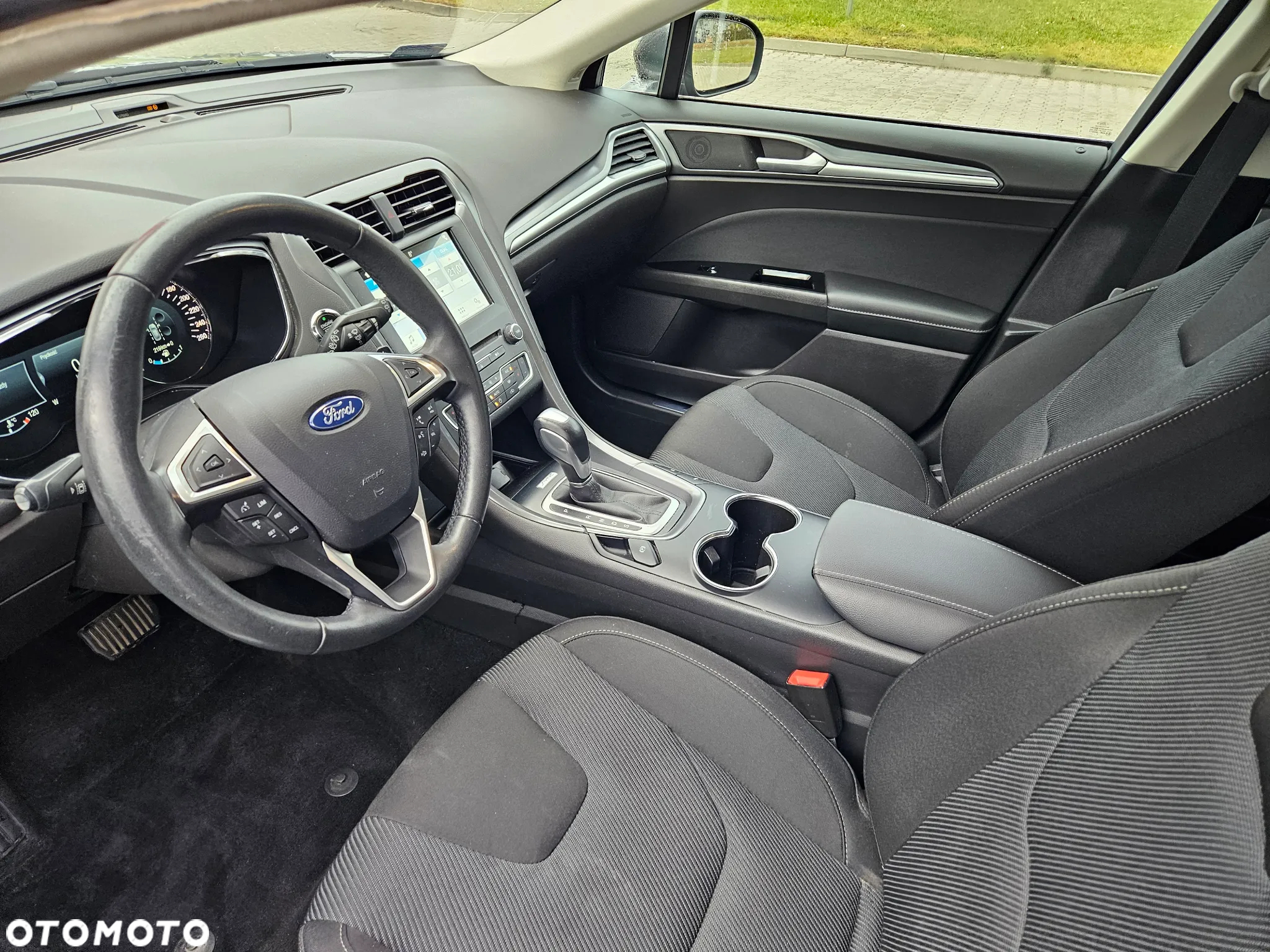 Ford Mondeo 2.0 TDCi Titanium PowerShift - 4