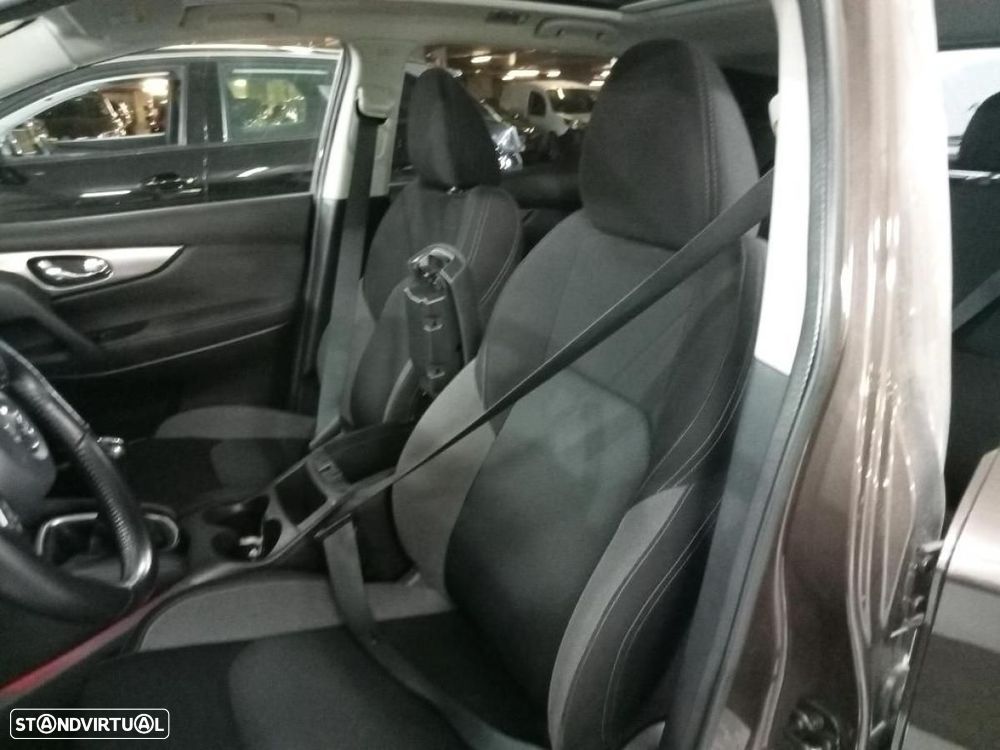 Nissan Qashqai 1.5 dCi N-Connecta - 8