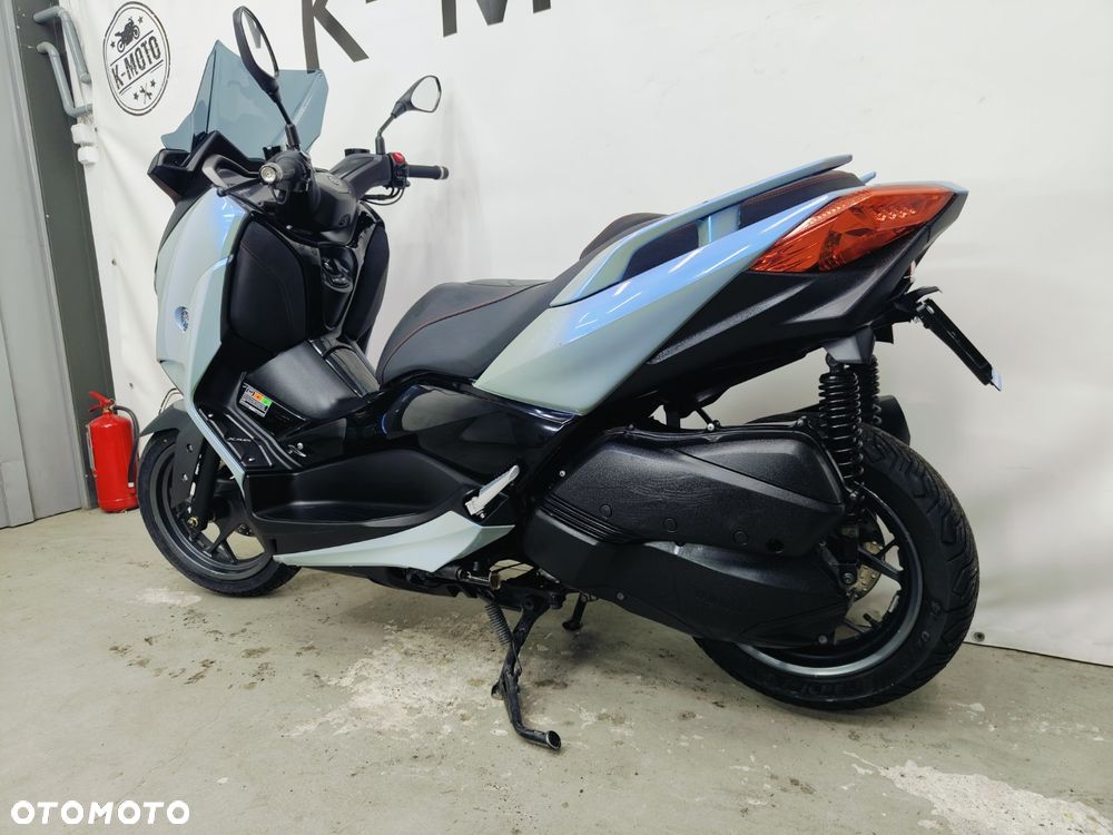 Yamaha X-max - 22